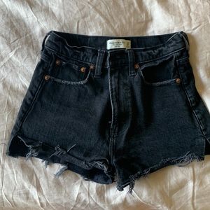 Abercrombie Denim Shorts “The Mom Short High Rise”